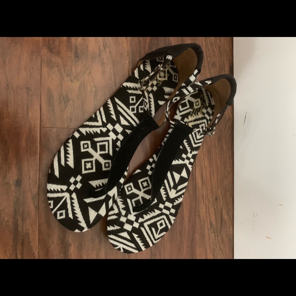 Toms size 12 Sandals